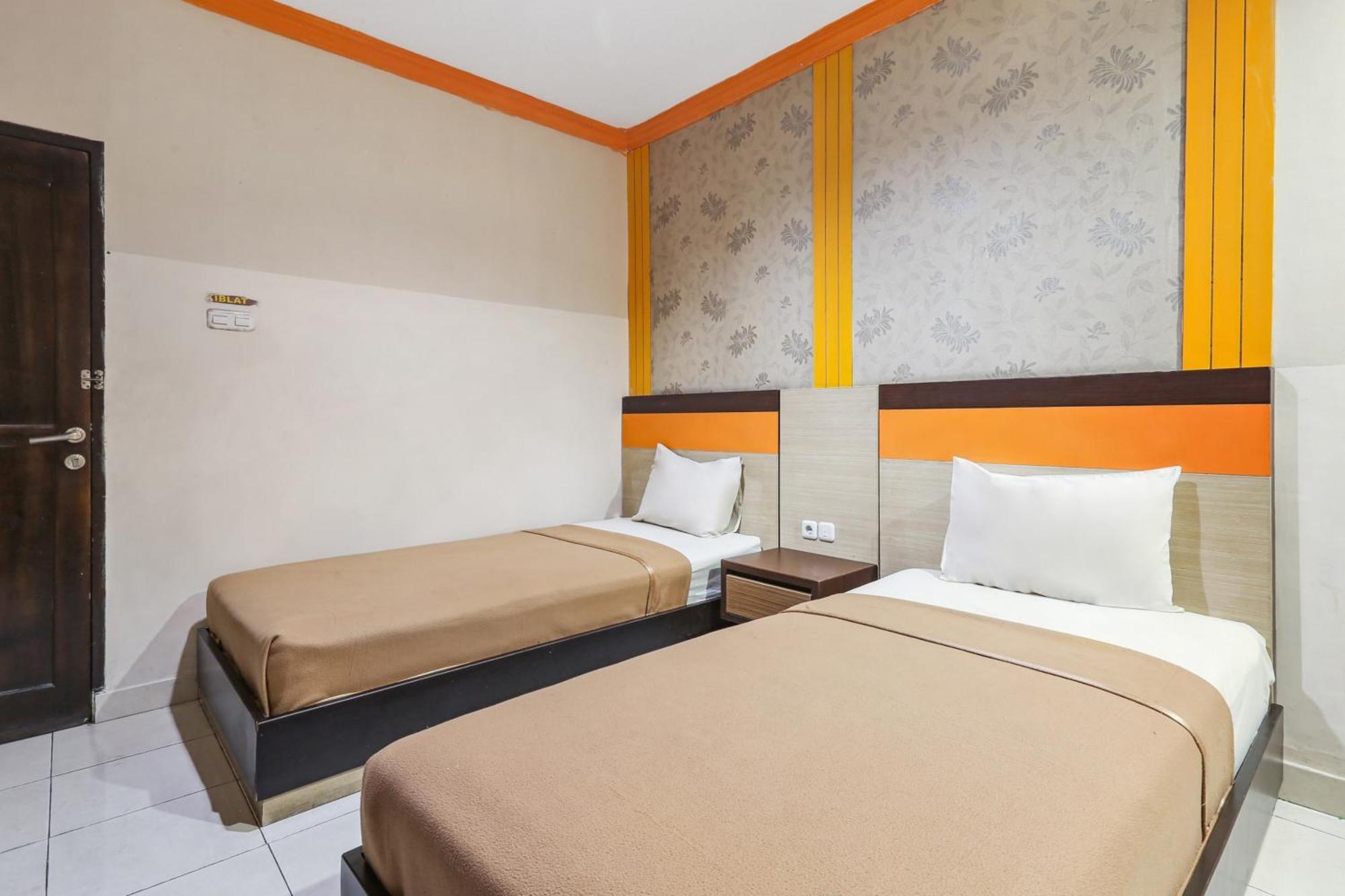 Collection O 93163 Hotel Grand Kartika Pare-Pare Exterior photo